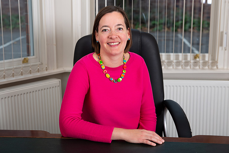Miss Johanna Thomas